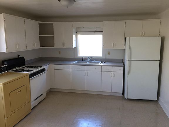 4th image of 521 Towner Ave NW #A