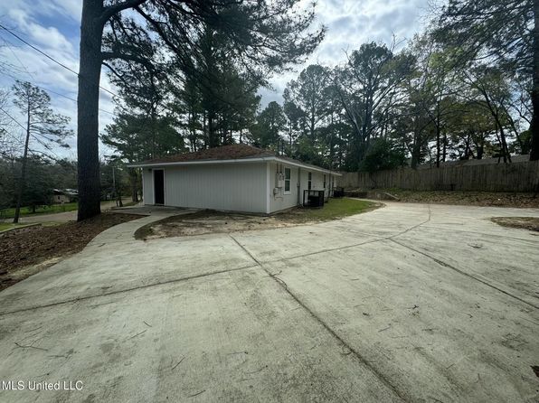 jackson-mississippi-3055043 picture