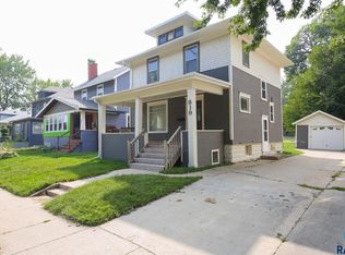 819 S Summit Ave, Sioux Falls, SD 57104