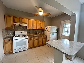 Rented by URBAN UTOPIA REALTY LLC