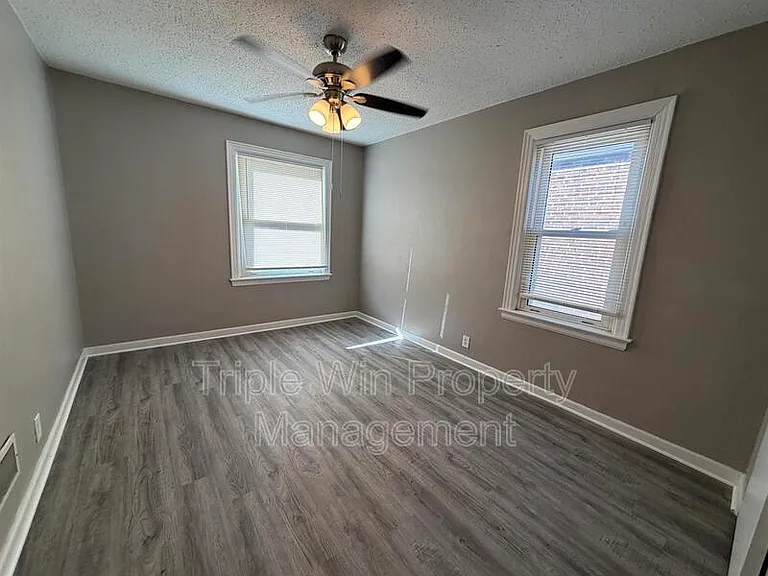 3915 Itaska St — Photo 17