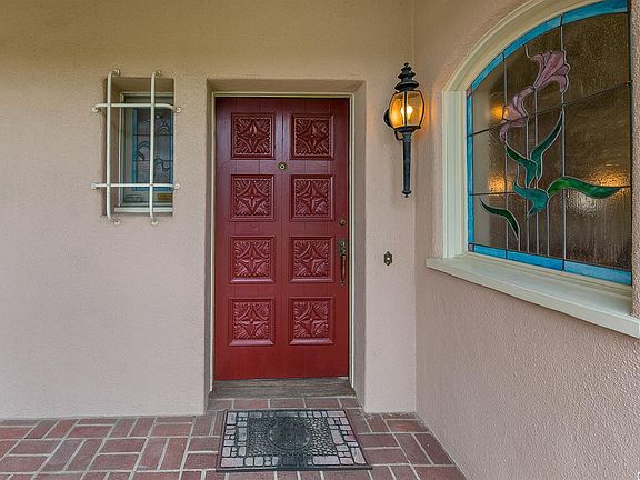 2nd image of 1519 Majestic Way