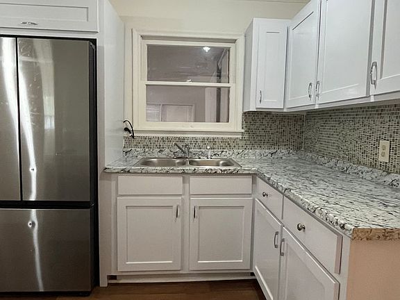 5th image of 1437 N Kingston Ave E