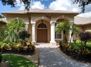 10806 Pond Ridge Dr, Fort Myers, FL 33913