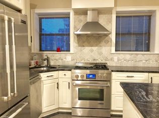 776 E Broadway #4, Boston, MA 02127