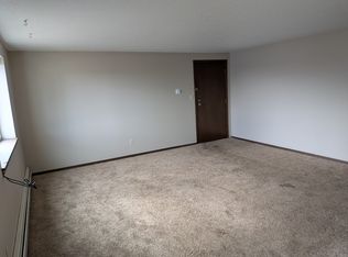 4808 S Baha Ave #1, Sioux Falls, SD 57106