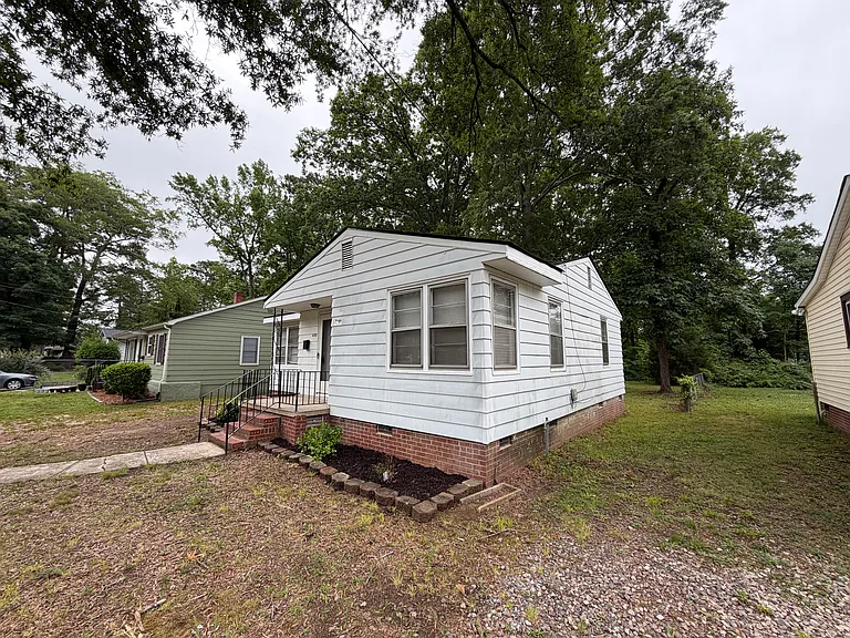 409 S Merritt Ave — Photo 4