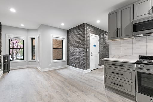 3rd image of 7738 N Eastlake Ter APT 3W