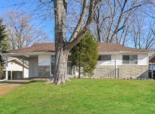 7048 Clover Ln, Hazelwood, MO