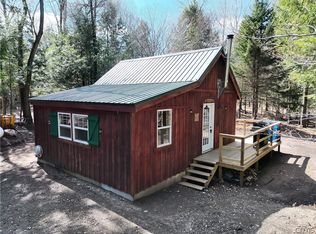 9589 Hopkins Rd, Camden, NY 13316