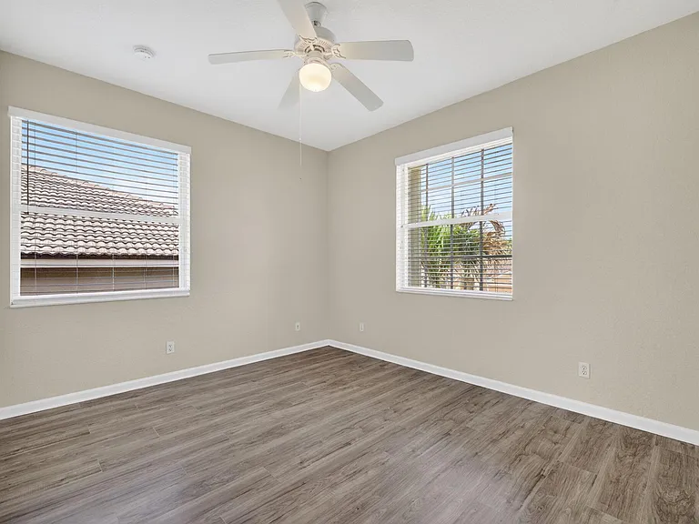 2237 SW Newport Isles Blvd — Photo 33