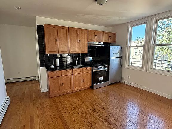 2nd image of 7617 Myrtle Ave #3