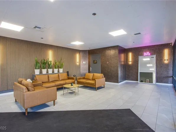 3930 University Center Dr APT 307, Las Vegas, NV 89119