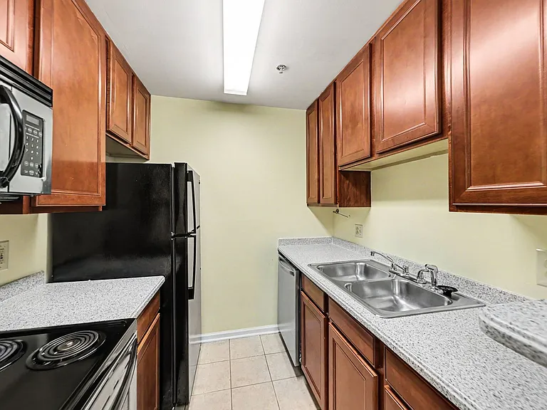 33 Fern Oak Cir #103 — Photo 18
