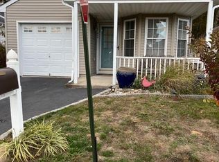 426 Village Circle N, Manorville, NY 11949