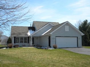 8301 Forest Ln, Machesney Park, IL