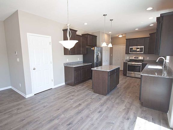 Maple Cabinets with Granite countertops