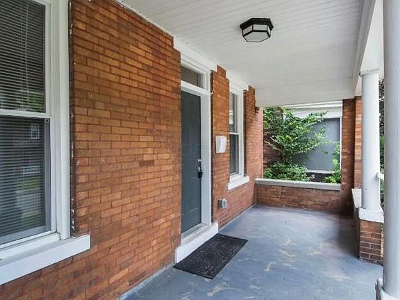 3rd image of 1618 Pembroke Ave