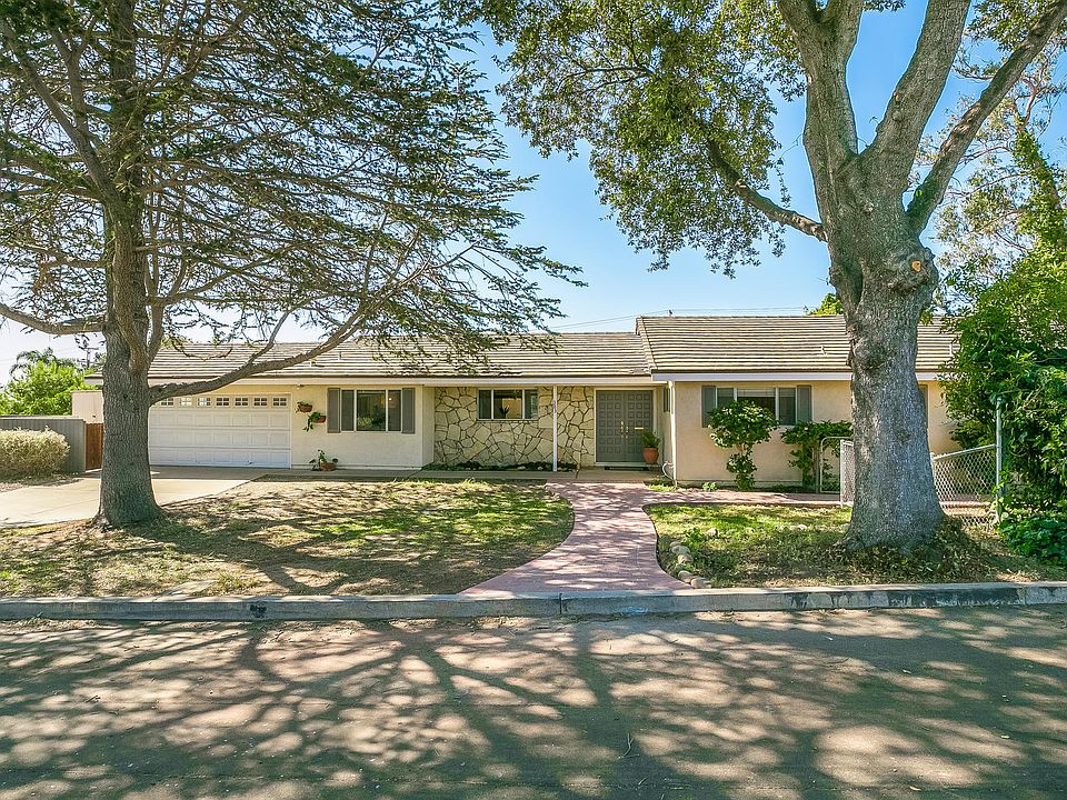 1st image of 383 Carol Dr