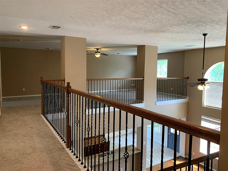 20703 Riviere Ln — Photo 34