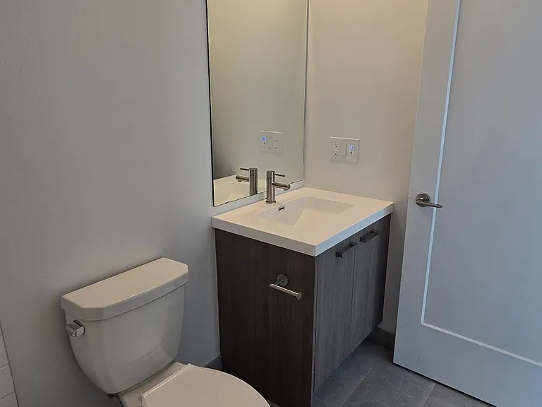 20 Soudan Ave #2308 — Photo 9
