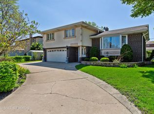 644 N Delphia Ave, Park Ridge, IL 60068