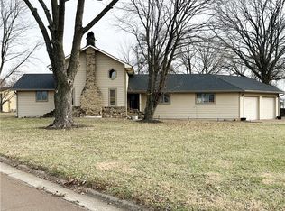 201 Percy Ln, Brookfield, MO 64628