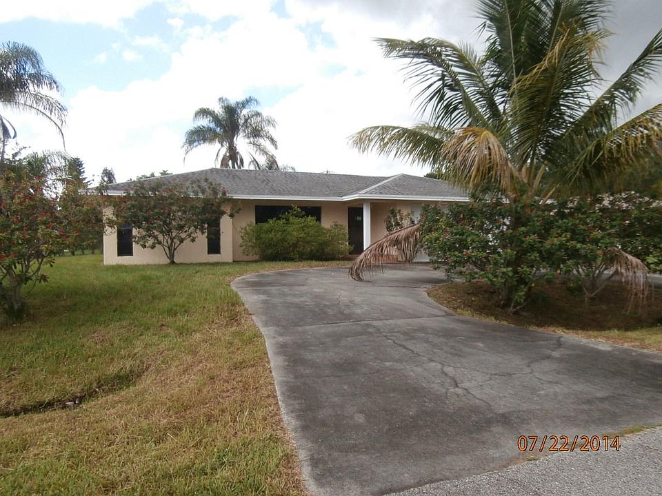 1st image of 1892 SE Aires Lane