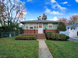 12 Scranton Ave, Staten Island, NY 10312