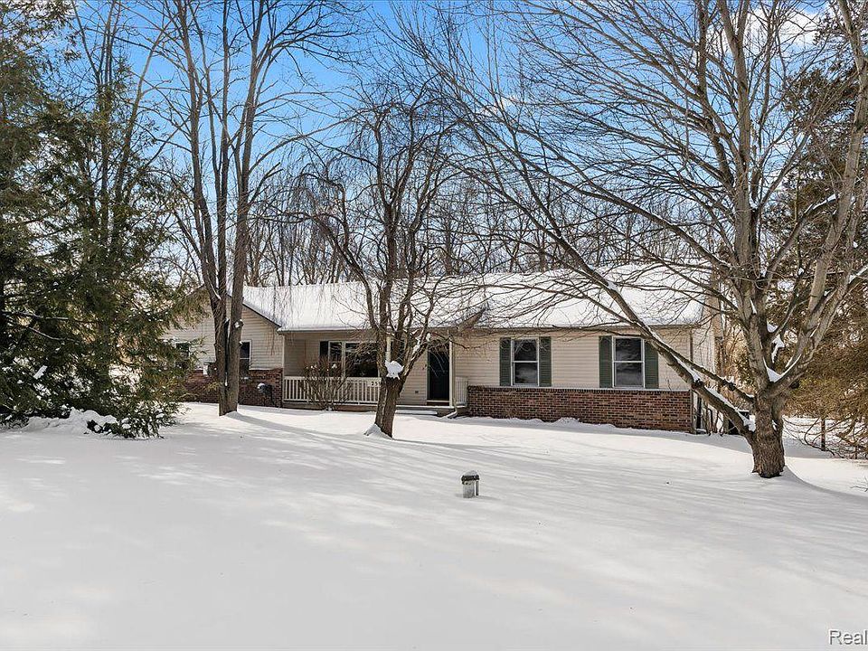 1st image of 2596 Harvest Hill Dr