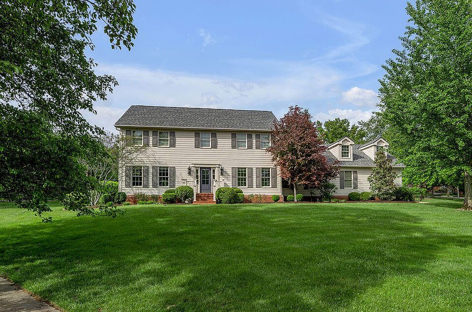 1st image of 1371 Strawberry Ln