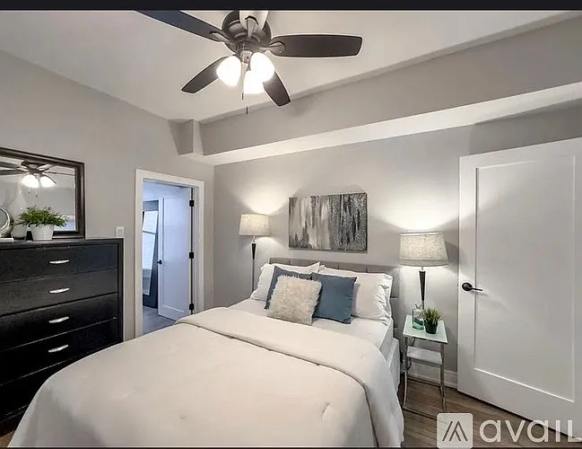 2853 W Palmer St #1W — Photo 18