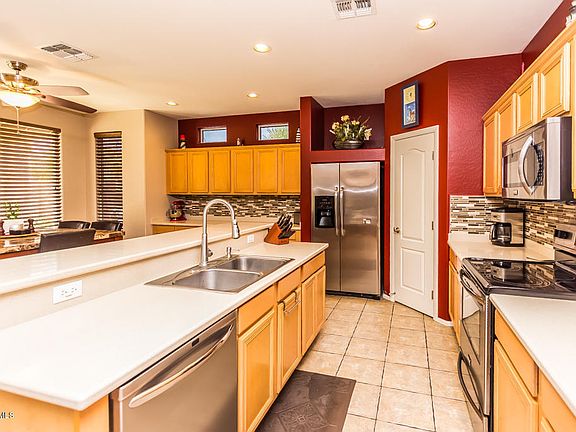 3rd image of 10609 W Salter Dr