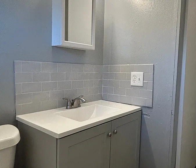 4337 Hill Ave #1 — Photo 9