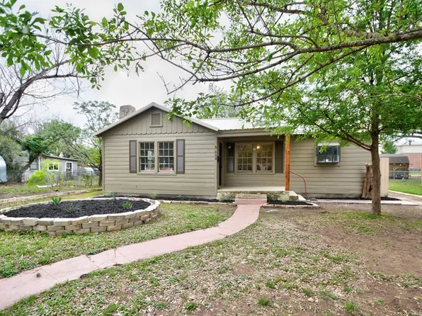 115 Westminster St, Kerrville, TX 78028