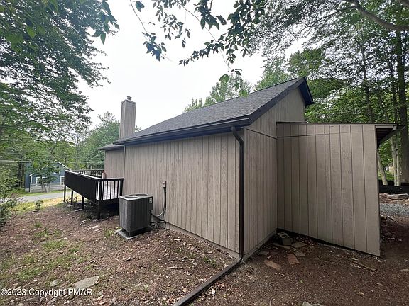 4th image of 9492 Juniper Dr