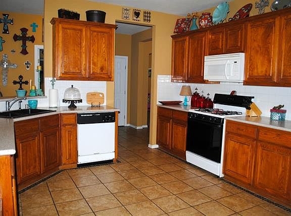 5th image of 6025 Portridge Dr