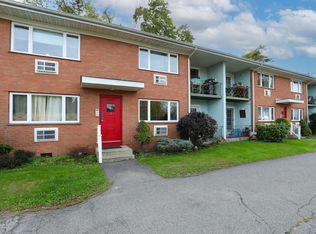 30 Lamb Ave #4B, Saugerties, NY 12477