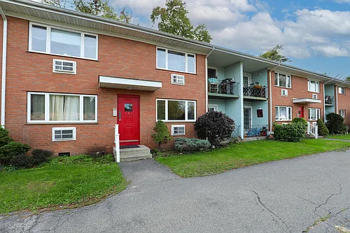 30 Lamb Ave #5D Photo 1