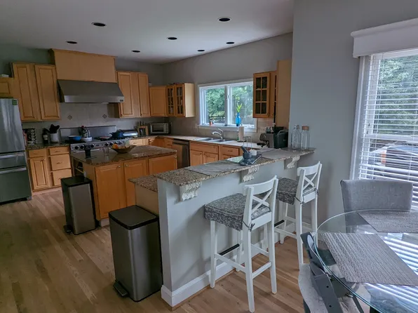 3211 Sandown Park Rd, Keswick, VA 22947