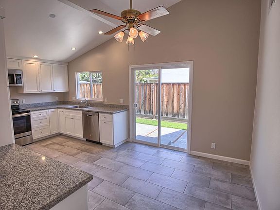3rd image of 6538 Kaneko Dr