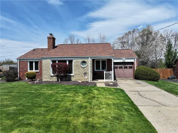 6723 Ridgevue Dr, Pittsburgh, PA 15236