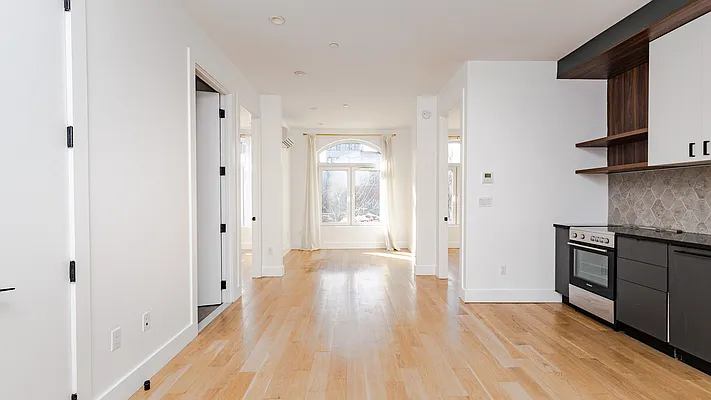 Rented by Nooklyn NYC LLC | media 2