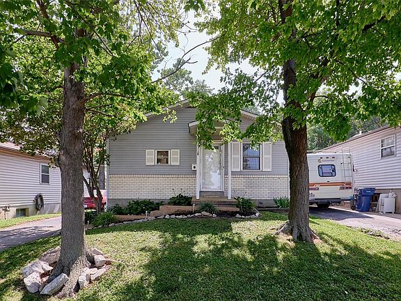 5th image of 2118 Clifton Ave