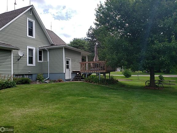 4th image of 408 E Maple Ave
