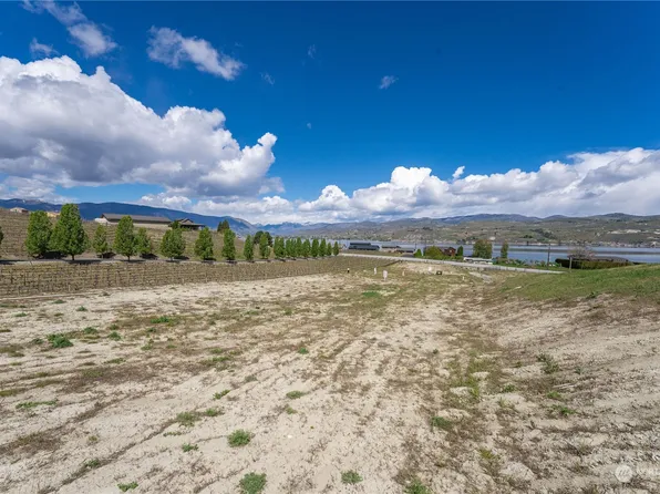 48 Loretta Lane, Chelan, WA 98816