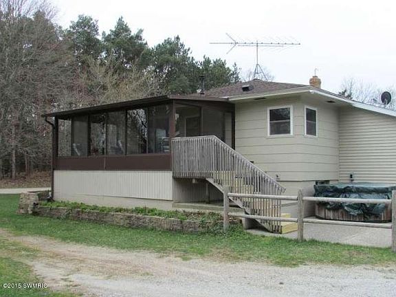 4th image of 12971 Leonard St