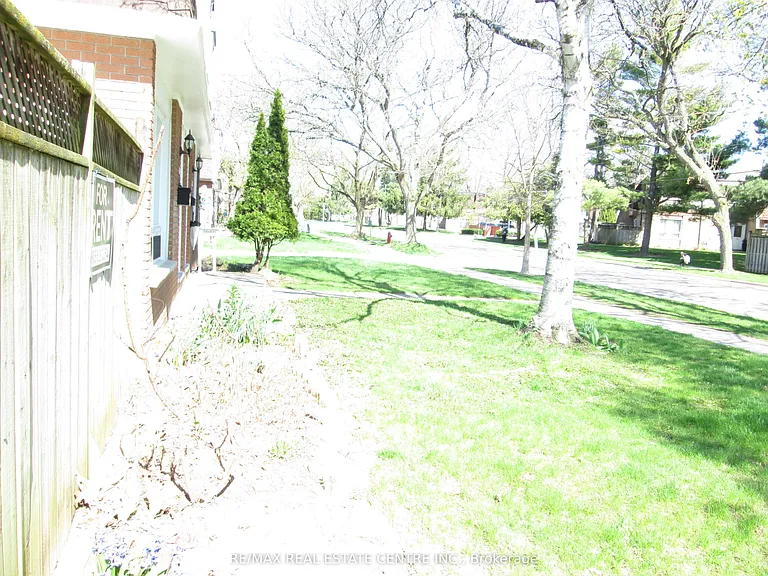 648 Francis Rd — Photo 6