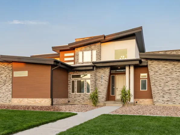 262 N Santa Fe Dr, Mapleton, UT 84664