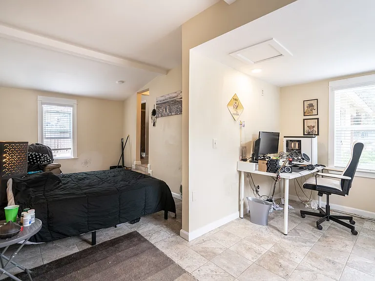 2514 Delaware St — Photo 4